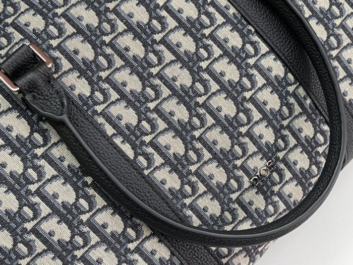 Handbag   Dior  93338  size  50 x 25 x 21.5   cm