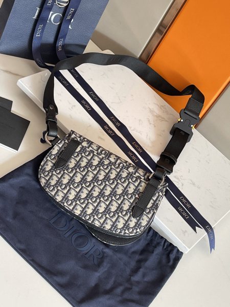 Handbag   Dior  0096  size  24 x 17.5 x 5   cm