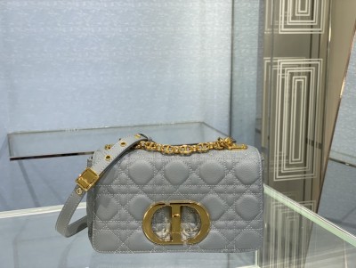 Handbag   Dior  3360  size  20 cm