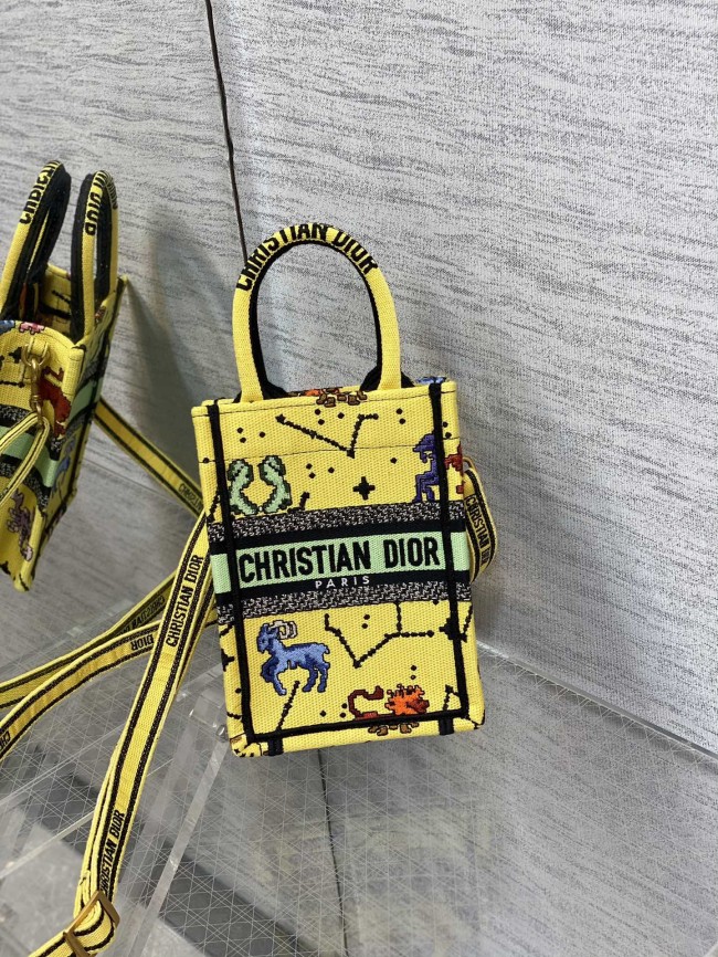  Handbag   Dior  size 13.5*5*18 cm