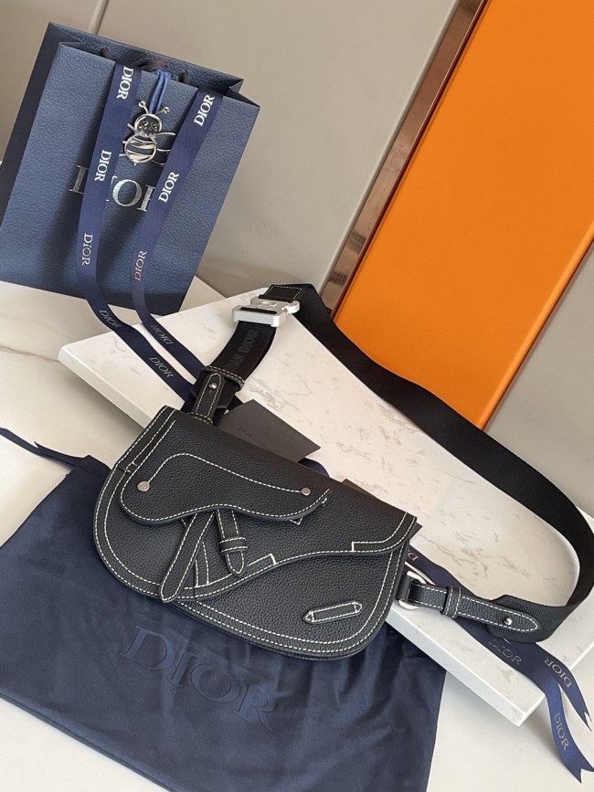 Handbag   Dior  0096  size  24 x 17.5 x 5  cm