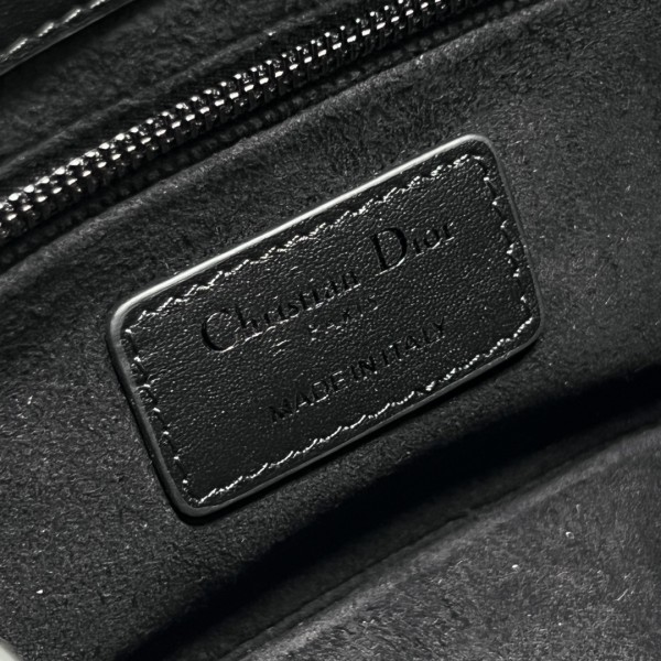 Handbag   Dior   0062  size  24*16.5*9.5 cm