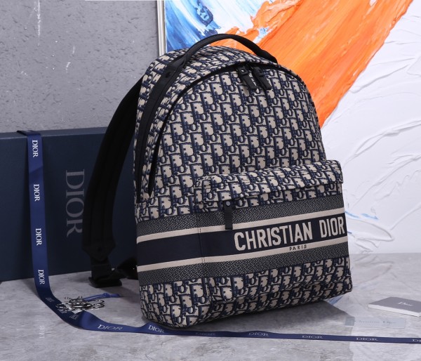 Handbag   Dior  99302  size  35x15x42 cm 