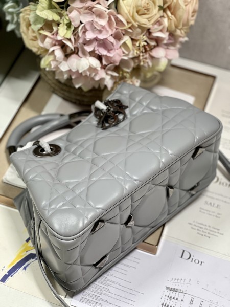 Handbag   Dior  0062  size  30*18.5*11.5 cm