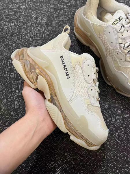 Balenciaga Triple S Clear Sole Beige
