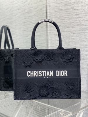 Handbag   Dior  size  36*18*28 cm