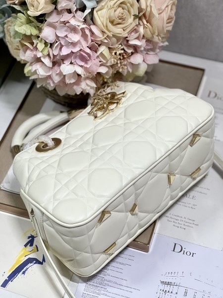 Handbag   Dior  0062  size  30*18.5*11.5 cm