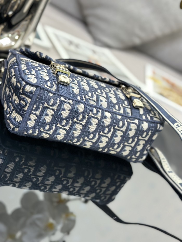 Handbag   Dior   M1241  size  23 x 15 x 8  cm