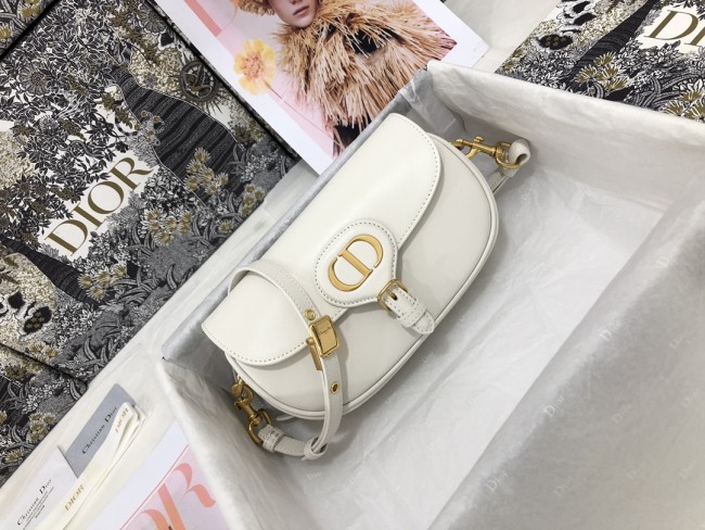  Handbag   Dior M9327  size  22 x 13 x 5  cm