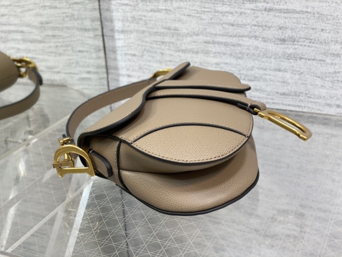 Handbag   Dior   size  19.5 cm
