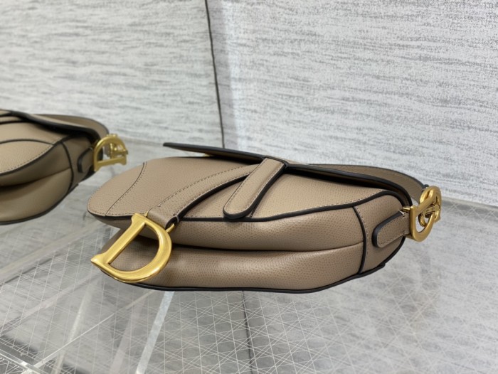 Handbag   Dior   size  19.5 cm