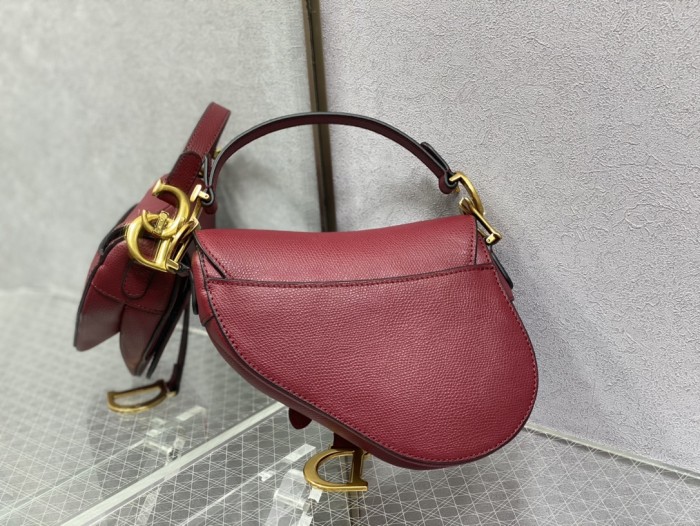 Handbag   Dior  size  19.5 cm
