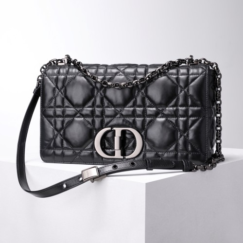  Handbag   Dior  2023  size  28x17x9 cm