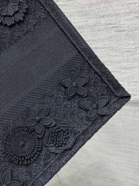 Handbag   Dior   size  26*8*22 cm