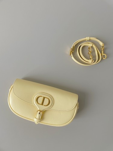 Handbag   Dior   9327  size  22×13×5 cm