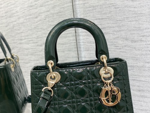  Handbag   Dior  size  24 cm