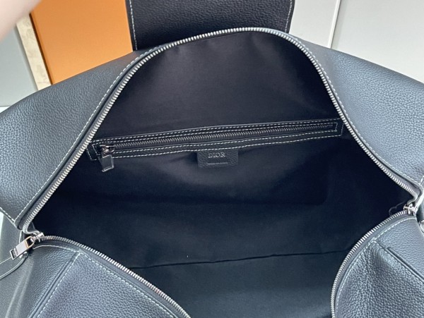 Handbag   Dior  93339  size  50 x 25 x 21.5  cm