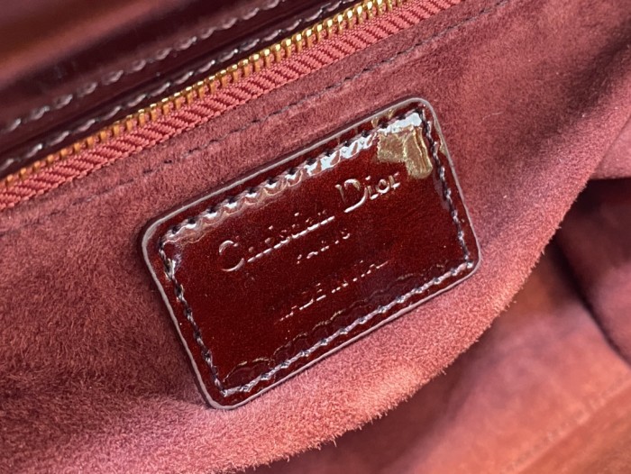 Handbag   Dior  size  24 cm