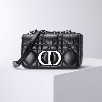  Handbag   Dior  2023  size  20x12x7  cm