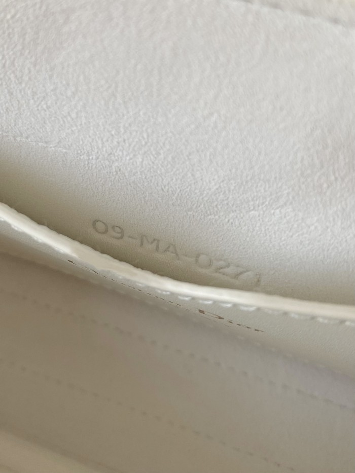 Handbag   Dior  9327  size  22×13×5 cm