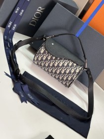 Handbag   Dior  93368  size  21x12 x 12  cm 