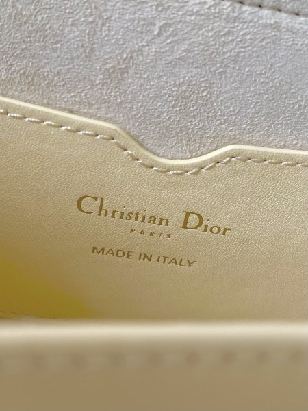 Handbag   Dior   9327  size  22×13×5 cm