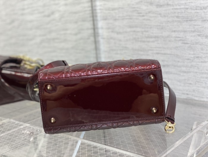 Handbag   Dior  size  24 cm