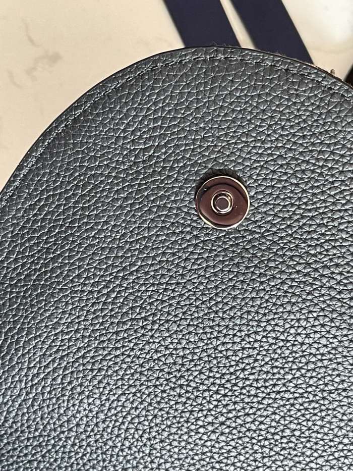 Handbag   Dior  0096  size  24 x 17.5 x 5   cm