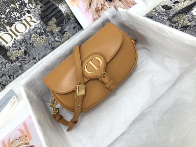 Handbag   Dior  M9327 size  22 x 13 x 5  cm