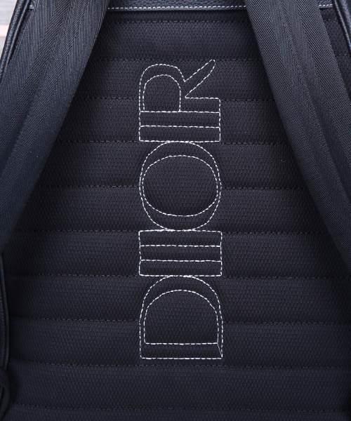 Handbag   Dior  size  26.5 x 41.5 x 17.5  cm