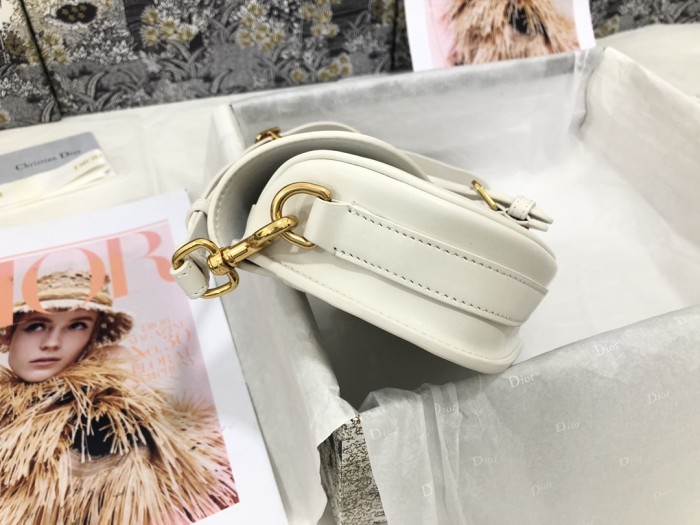  Handbag   Dior M9327  size  22 x 13 x 5  cm