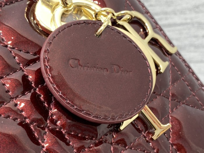 Handbag   Dior  size  24 cm