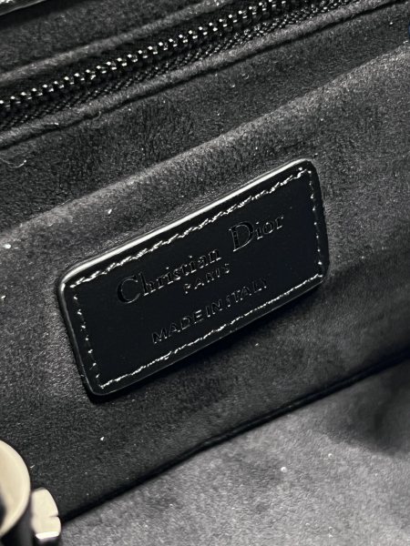 Handbag   Dior  0062  size  24*16.5*9.5 cm