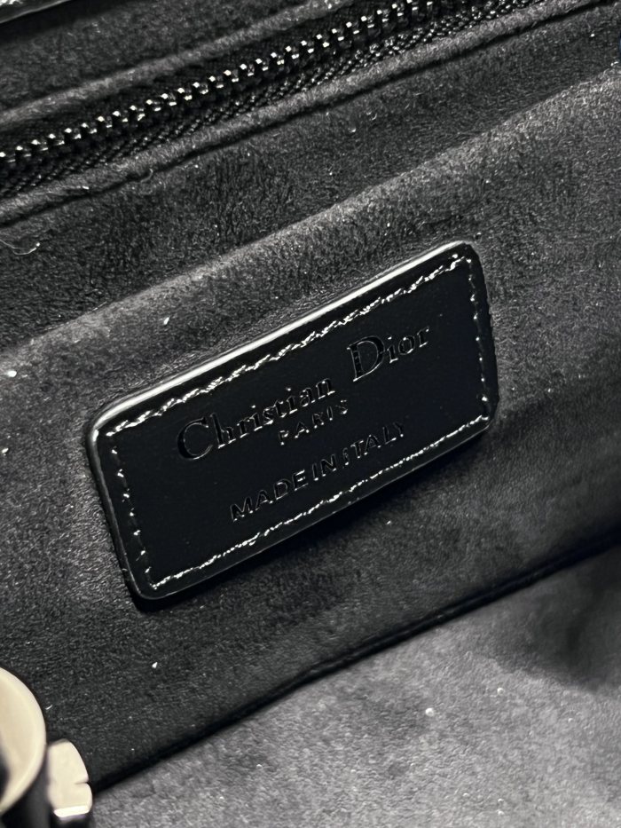 Handbag   Dior  0062  size  24*16.5*9.5 cm