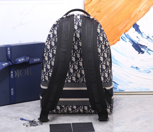 Handbag   Dior 99302  size  36x30x15 cm