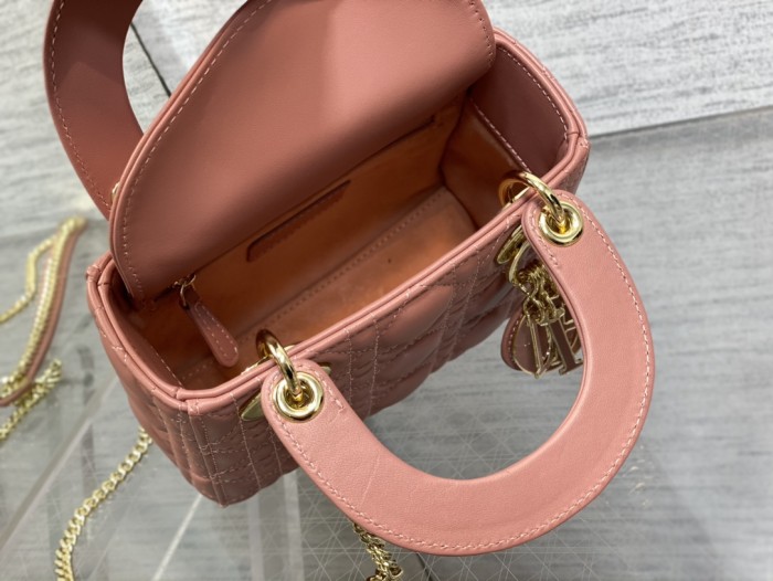 Handbag   Dior   size  17 cm