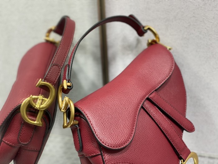 Handbag   Dior  size  19.5 cm