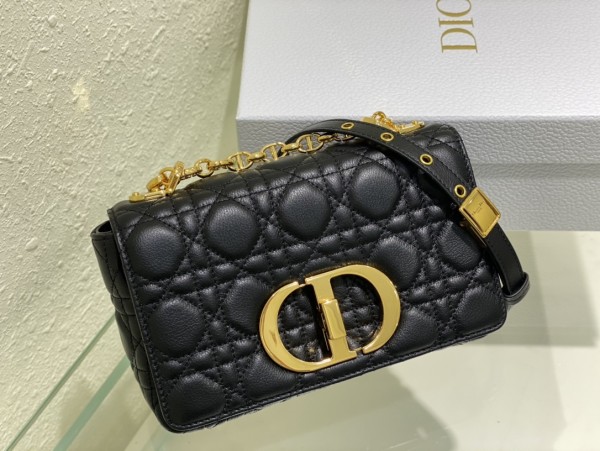 Handbag   Dior  3360  size  20 cm