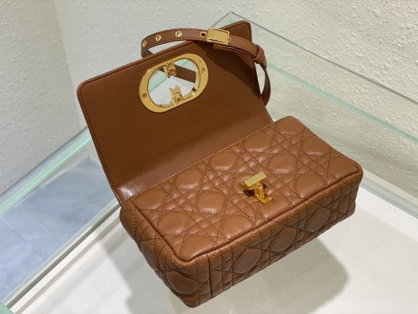 Handbag   Dior   3360  size  20 cm