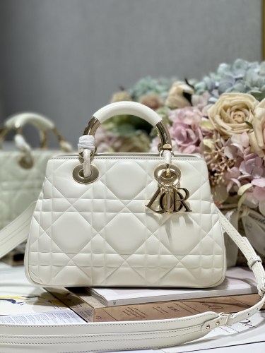 Handbag   Dior  0062  size  24*16.5*9.5 cm