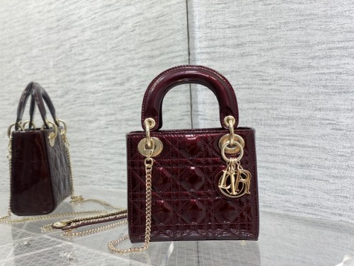  Handbag   Dior  size  17 cm