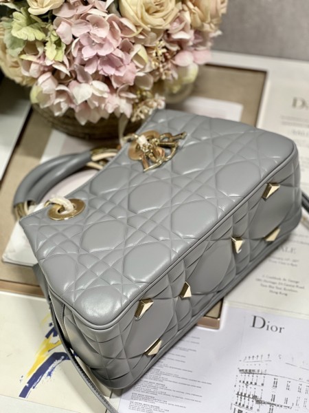 Handbag   Dior  0062  size  30*18.5*11.5 cm