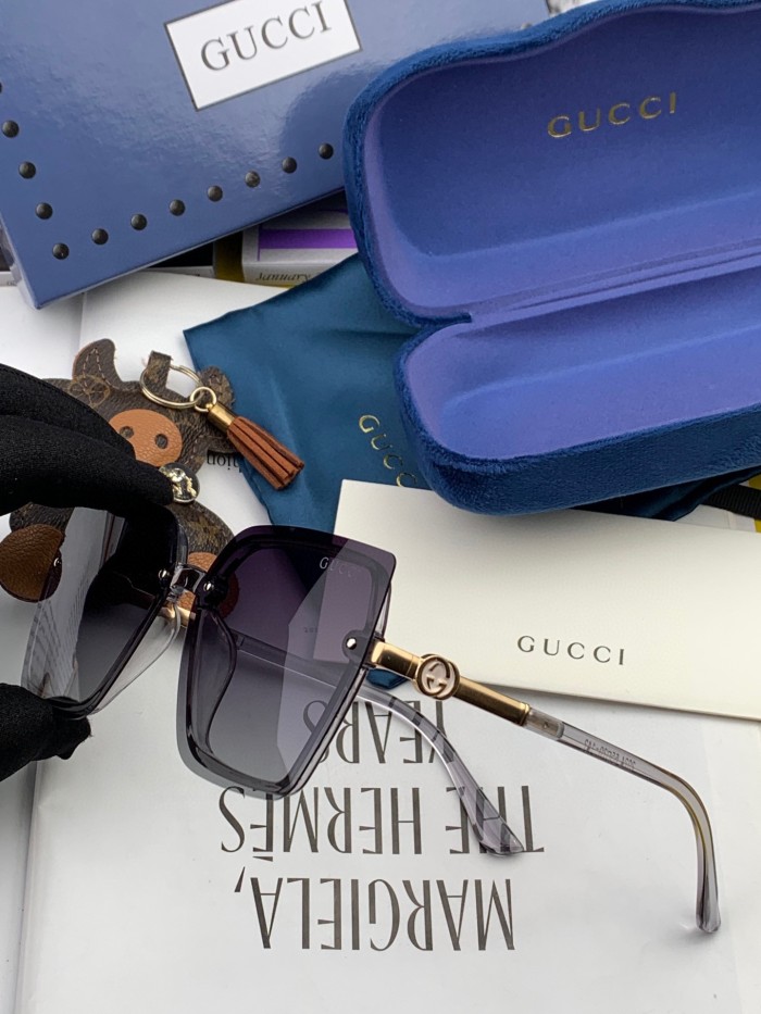 Sunglasses Gucci G2200