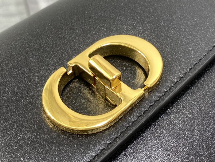 Handbag   Dior   size  22.5*6.5*12.5 cm