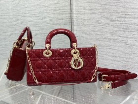 Handbag   Dior  size  26*6*14 cm