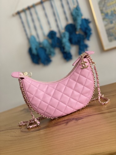 Handbag   Dior  AS3917  size  15X20X6 cm