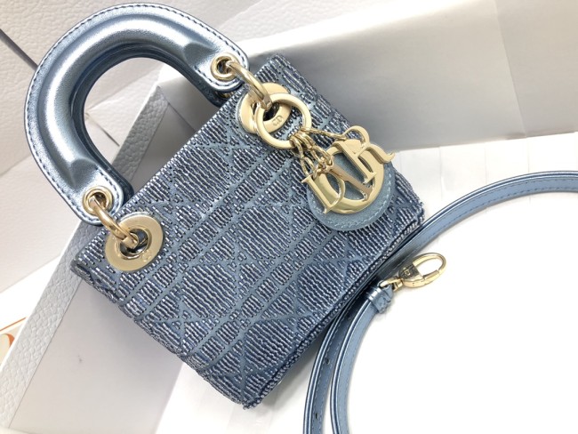  Handbag   Dior   S0856  size  12 x 10.2 x 5  cm