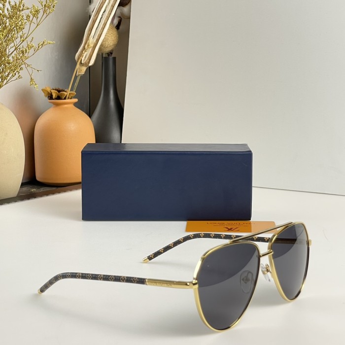 Sunglasses Louis Vuitton Z1797U Size：59 15-145