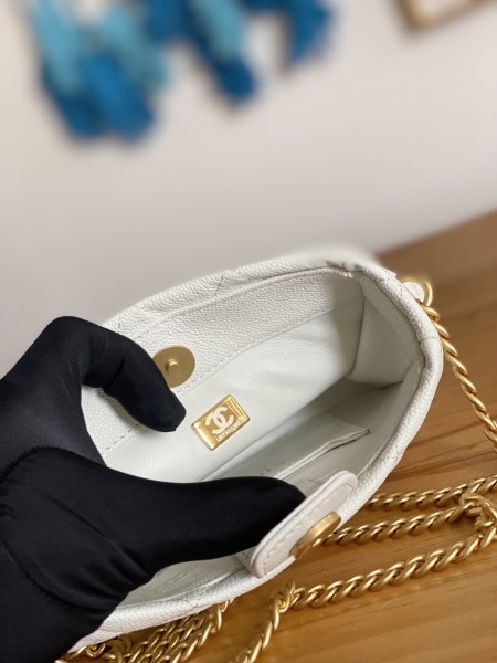 Handbag   Dior  AS3830  size  16*20*8  cm