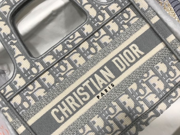  Handbag   Dior  S5475  size  22.5*24*8  cm